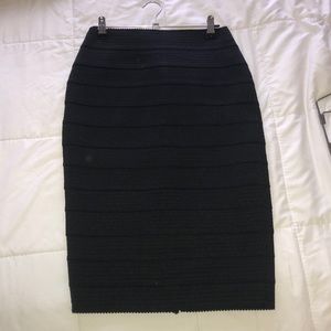Gorgeous black pencil skirt.